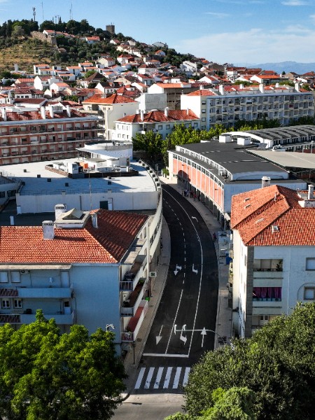 Imagem principal: Renovação das infraestruturas na Rua Dadrá em Castelo Branco